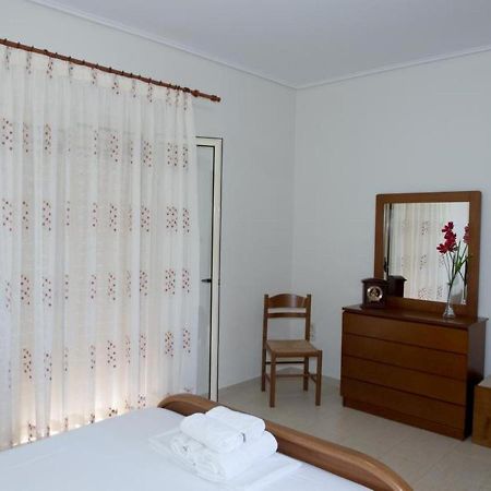 Manoleas Villas - Apartment 2 Stoupa Bagian luar foto