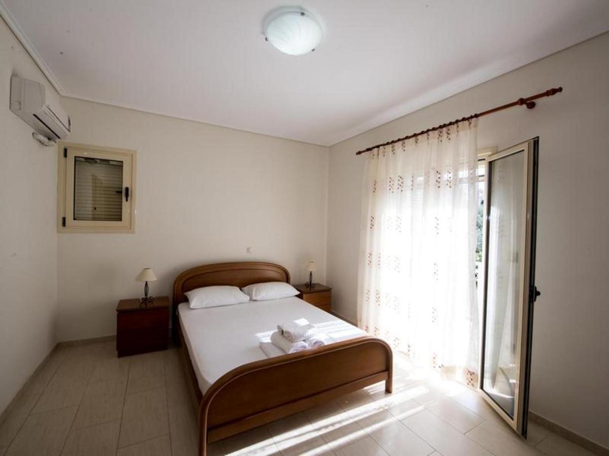 Manoleas Villas - Apartment 2 Stoupa Bagian luar foto