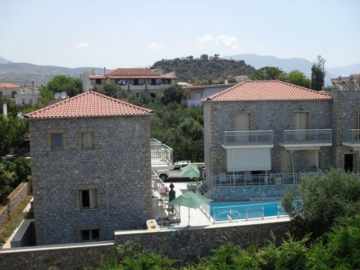 Manoleas Villas - Apartment 2 Stoupa Bagian luar foto